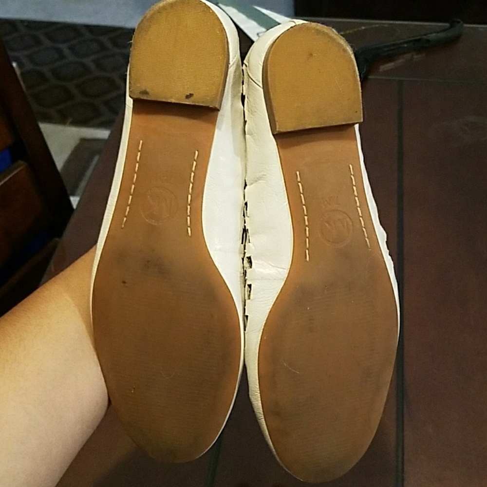 Flats - Picture 3 of 3